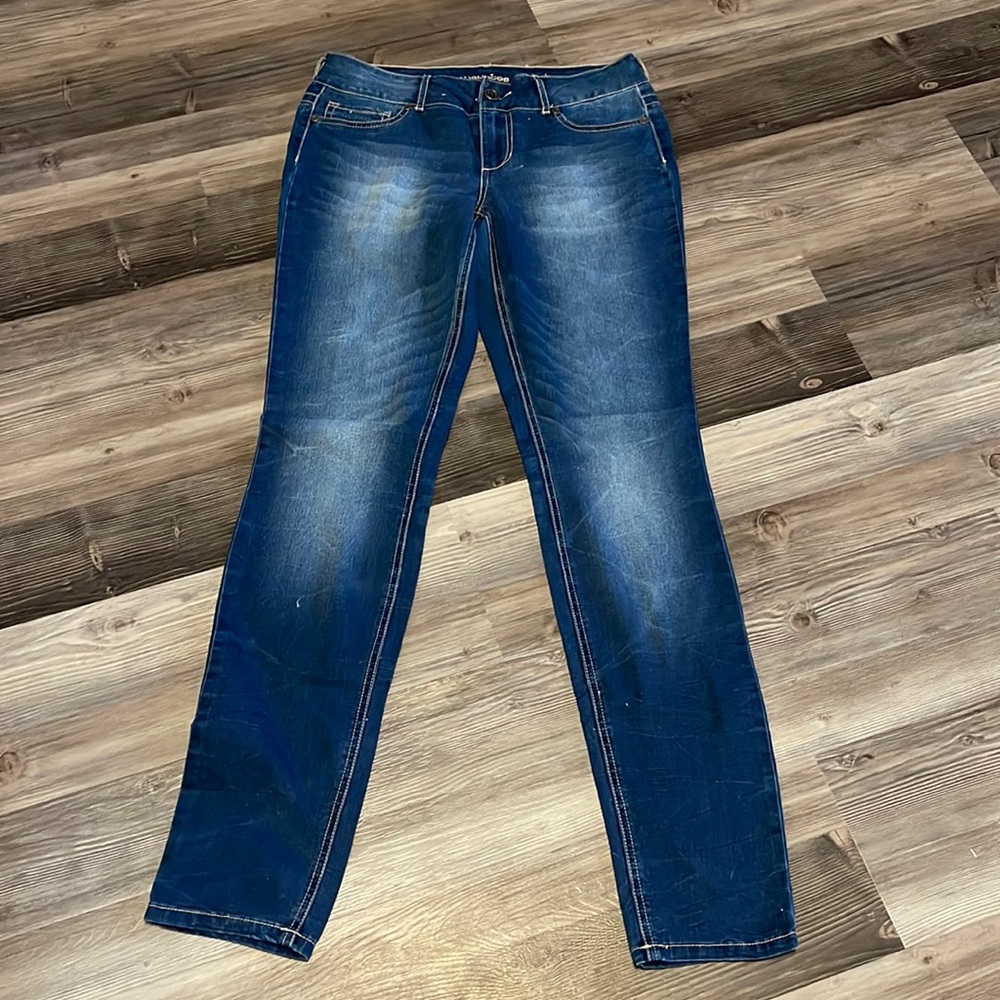 Maurice’s straight leg jeans. Size M-L